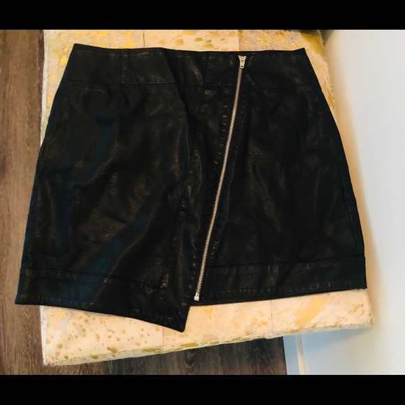 Silence+Noise Calla Asymmetrical Vg Leather Skirt - Picture 4 of 6